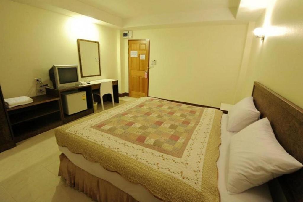 Trat Center Hotel Εξωτερικό φωτογραφία