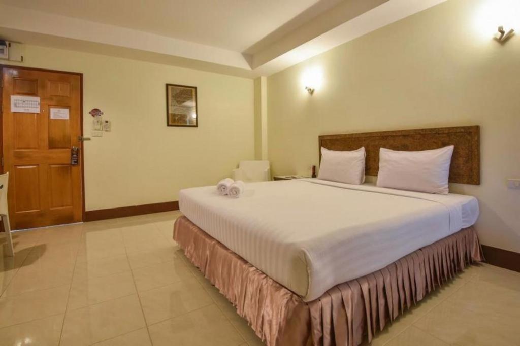 Trat Center Hotel Εξωτερικό φωτογραφία